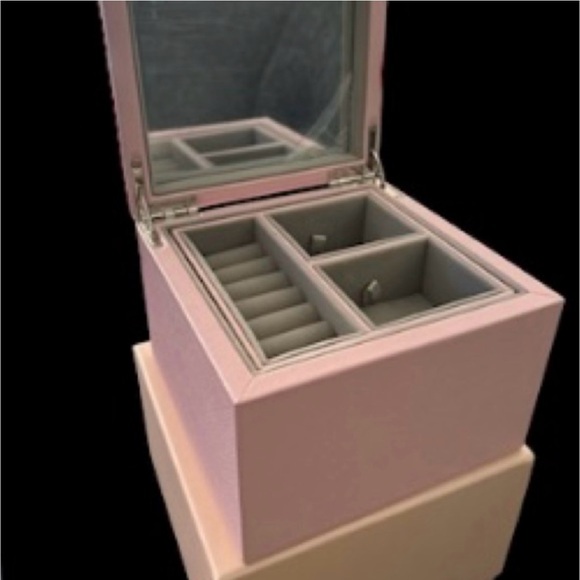 Pandora Other - Pink Pandora medium jewelry box brand new
